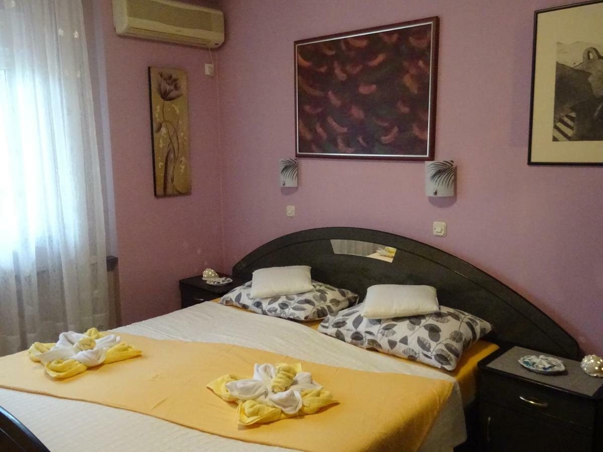 Apartman Iris S Terasom Риека Экстерьер фото
