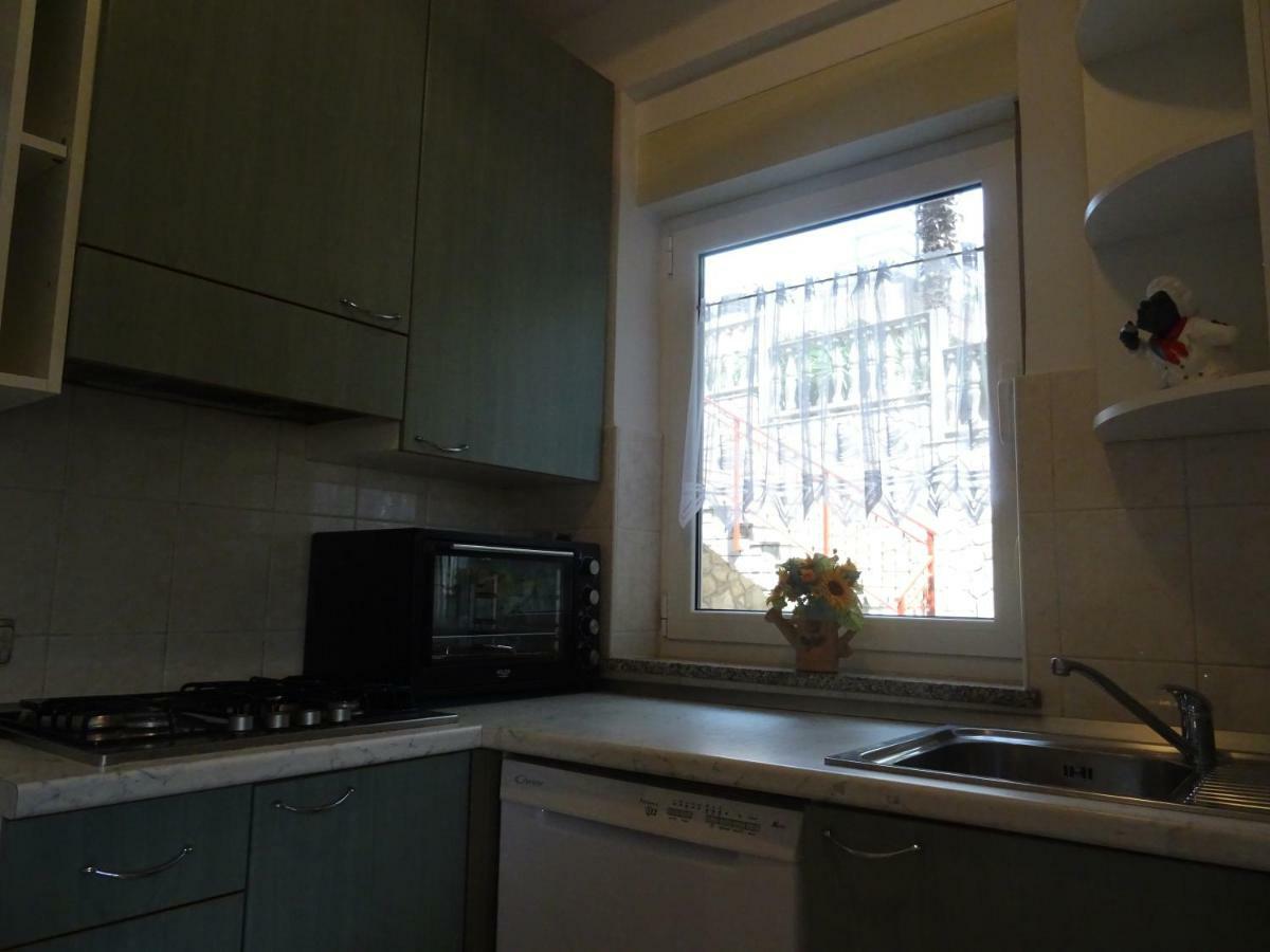 Apartman Iris S Terasom Риека Экстерьер фото