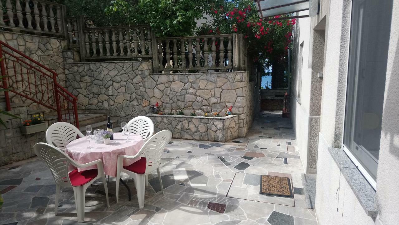 Apartman Iris S Terasom Риека Экстерьер фото